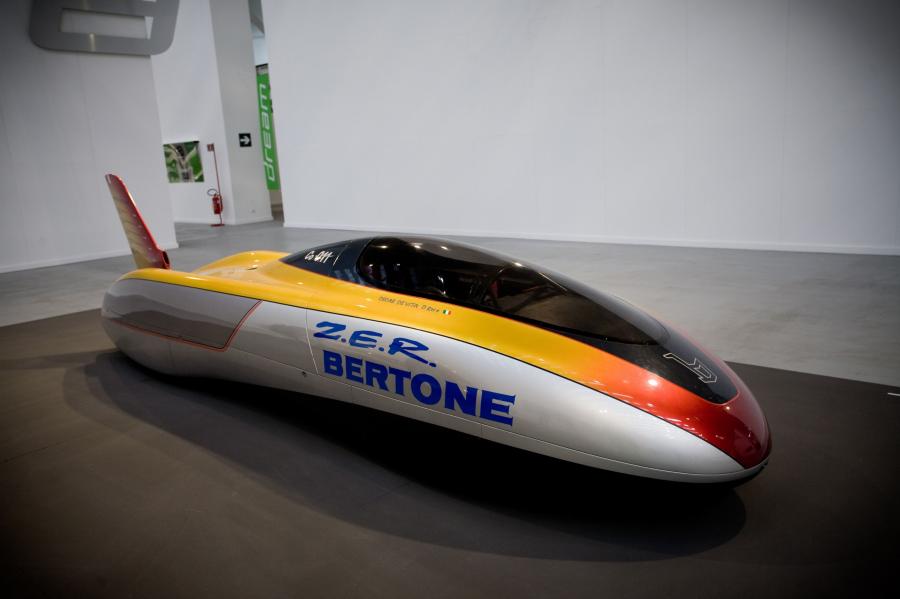  Bertone Z.E.R 1994 года  (фото 3 из 6)
